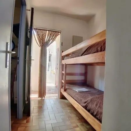 Studio Pour 4 Avec Cour Privee, Parking Et Proche Plage Et Commerces - Fr-1-475-49 Apartment Saintes-Maries-de-la-Mer